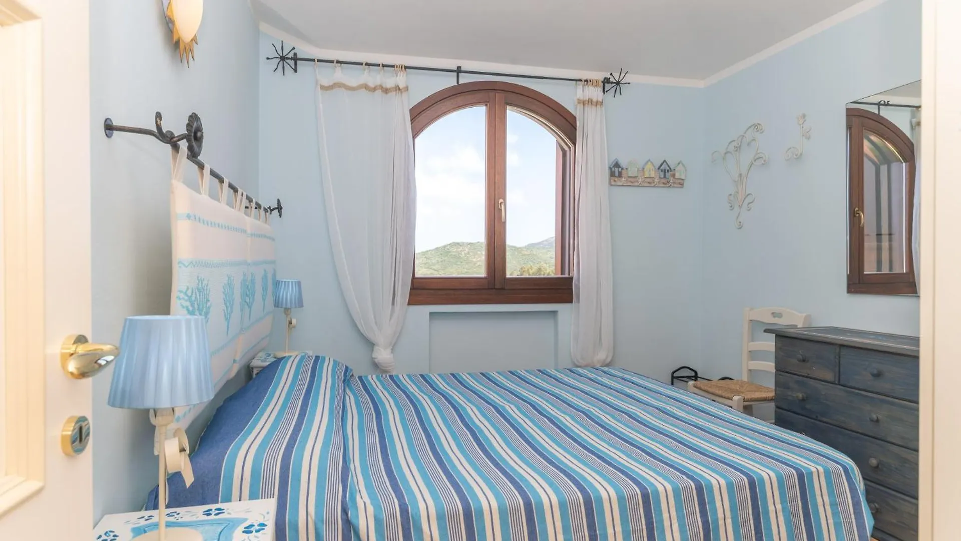 דירות אולביה Borgo Tuchese Vista Mare איטליה
