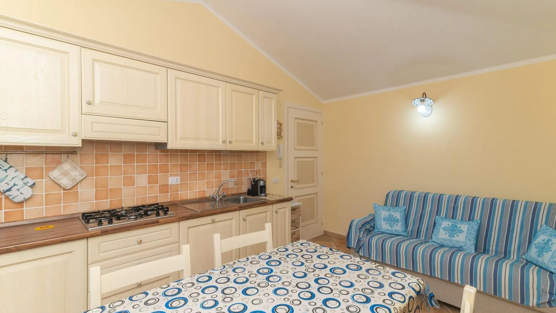 דירות אולביה Borgo Tuchese Vista Mare